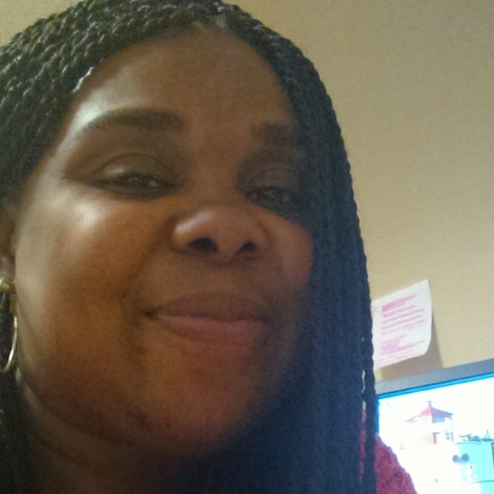 Meet your Posher, Rashena